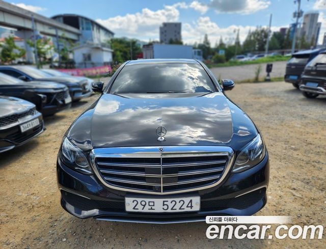 Mercedes-Benz E-Class E400 4MATIC Exclusive — пробег 224 550 км — фото 1 из 5