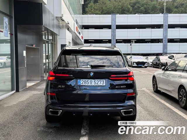 BMW X5 xDrive 30d M Sport — пробег 4 656 км — фото 4 из 5