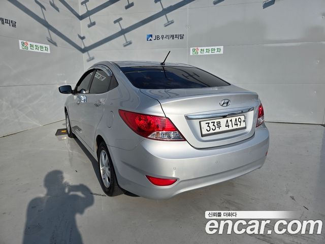 Hyundai Accent 1.4 VVT Premier — пробег 132 953 км — фото 2 из 5