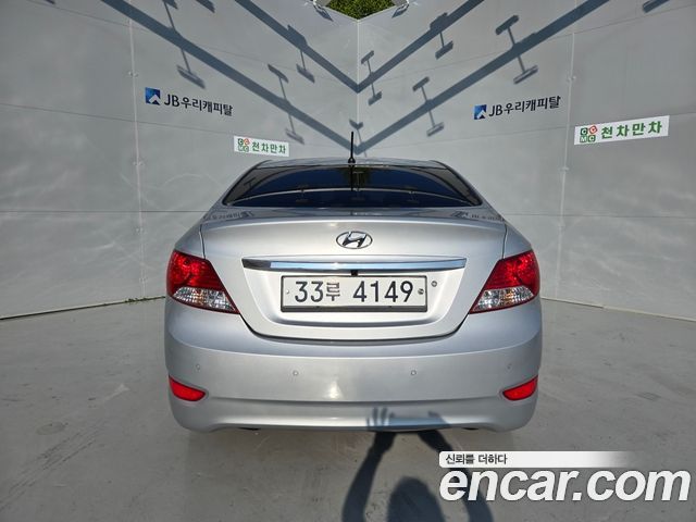 Hyundai Accent 1.4 VVT Premier — пробег 132 953 км — фото 4 из 5