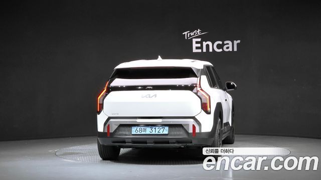 Kia EV3 из Кореи Encar