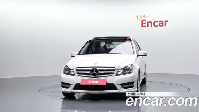 Mercedes-Benz C-Class C200 CGI AVANTGARDE — пробег 39 095 км — фото 3 из 5