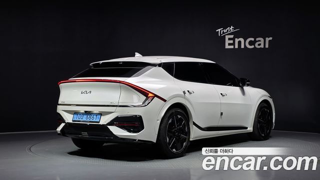 Kia EV6 из Кореи Encar