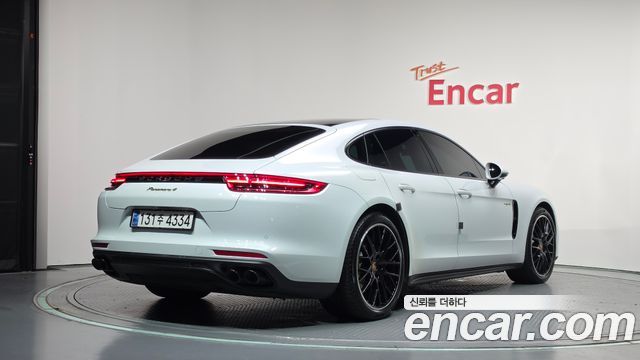 Porsche Panamera 2.9 AWD E-Hybrid — пробег 59 765 км — фото 2 из 5