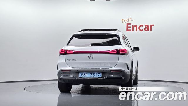 Mercedes-Benz EQA из Кореи Encar