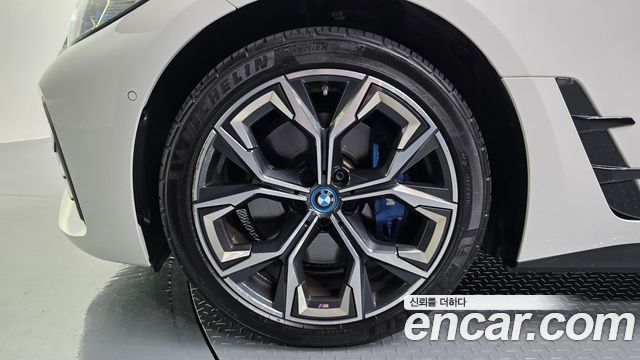 BMW i4 из Кореи Encar