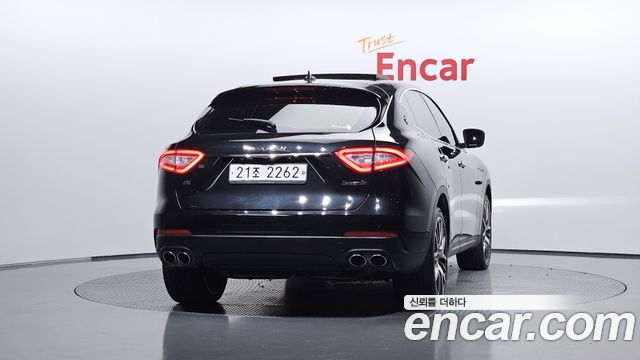 Maserati Levante из Кореи Encar