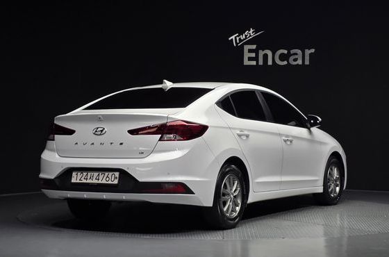 Hyundai AVANTE 1.6 Smart — пробег 187 022 км — фото 2 из 5