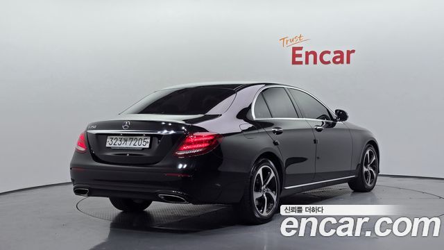 Mercedes-Benz E-Class из Кореи Encar