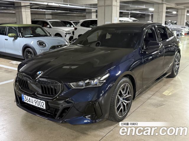 BMW 5-Series 520i M Sport — пробег 7 996 км — фото 1 из 5