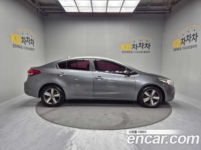 Kia K3 из Кореи Encar