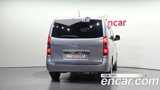 Hyundai Starex Wagon 11-Seater Smart — пробег 108 151 км — фото 4 из 5