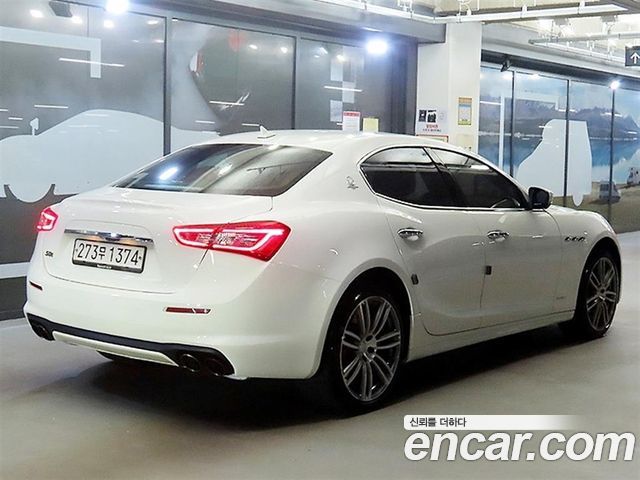 Maserati Ghibli из Кореи Encar
