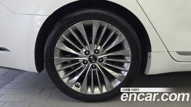 Kia K7 из Кореи Encar