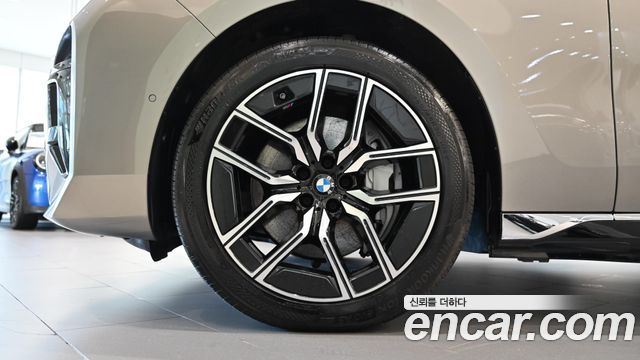 BMW i7 xDrive 60 M sport — пробег 32 809 км — фото 5 из 5