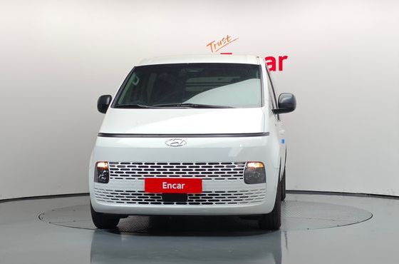 Hyundai Staria Cargo 5-Seater Smart — пробег 60 350 км — фото 3 из 5