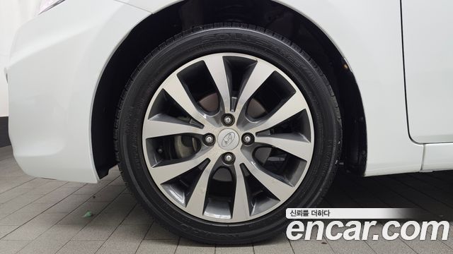 Hyundai Accent 1.4 VVT Premium — пробег 127 500 км — фото 5 из 5