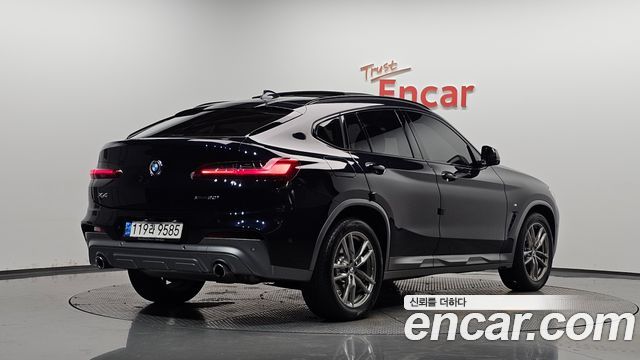 BMW X4 xDrive20i M Sports X Onlile Exclusive Edition — пробег 36 593 км — фото 2 из 5