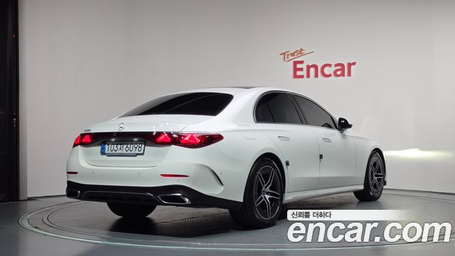 Mercedes-Benz E-Class из Кореи Encar
