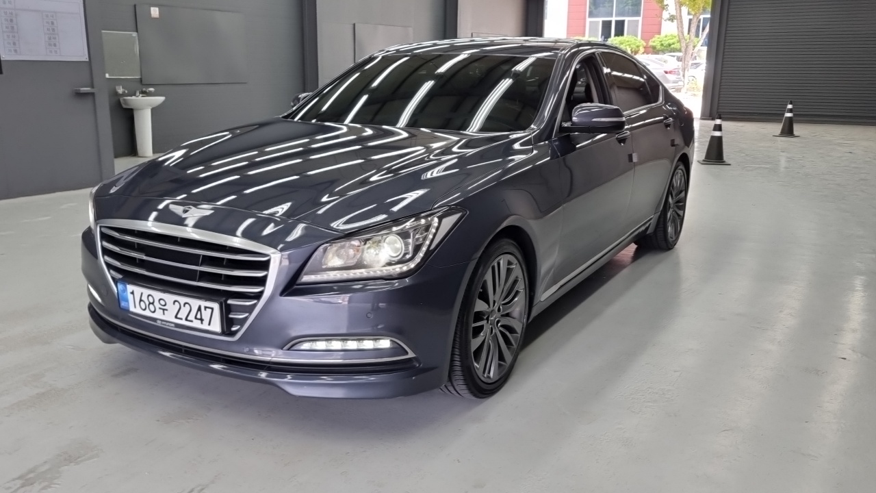 Hyundai Genesis из Кореи Encar