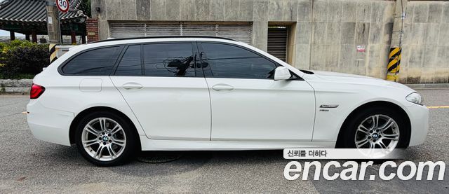 BMW 5-Series 525d xDrive M Sport Touring — пробег 185 000 км — фото 2 из 5