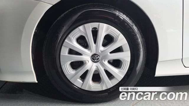 Toyota Prius 1.8 — пробег 41 166 км — фото 5 из 5