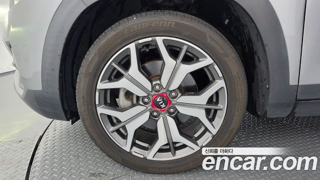 Kia Seltos из Кореи Encar