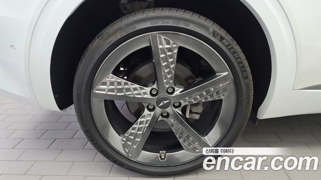 Genesis GV70 из Кореи Encar