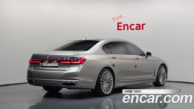 BMW 7-Series 740Li xDrive Design Pure Excellence — пробег 289 970 км — фото 2 из 5