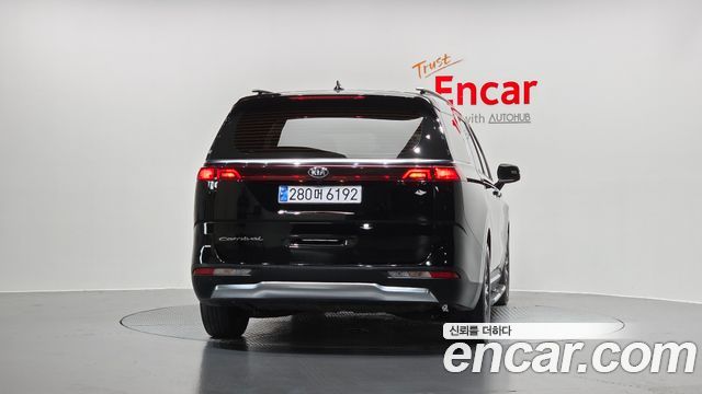 Kia Carnival из Кореи Encar