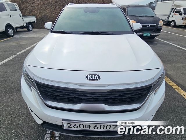 Kia Seltos из Кореи Encar