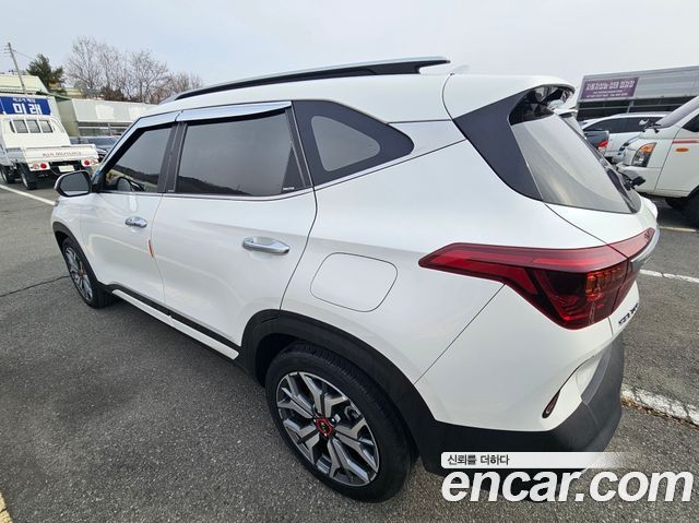 Kia Seltos из Кореи Encar