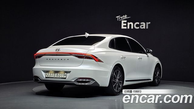 Hyundai Grandeur из Кореи Encar
