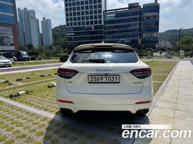 Maserati Levante 3.0 S AWD Sport — пробег 108 191 км — фото 4 из 5