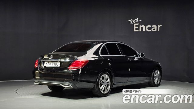 Mercedes-Benz C-Class из Кореи Encar