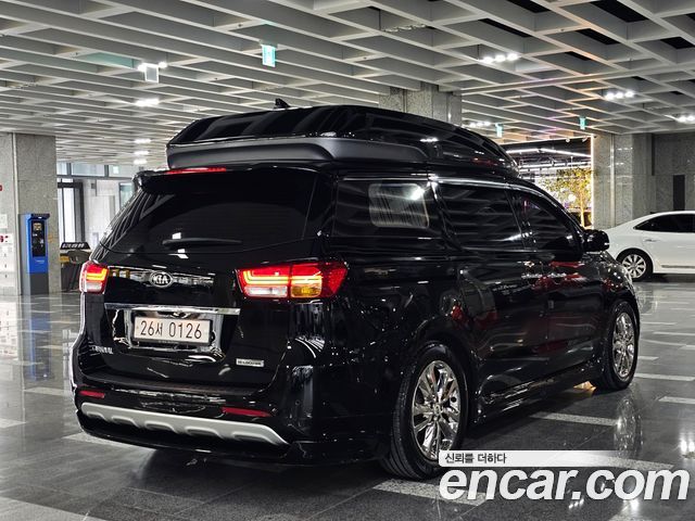 Kia Carnival из Кореи Encar