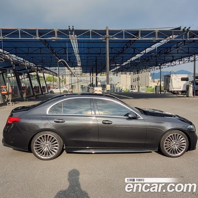 Mercedes-Benz C-Class C300 4MATIC AMG Line — пробег 68 000 км — фото 4 из 5