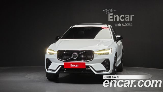 Volvo XC60 B6 R-Design — пробег 115 824 км — фото 3 из 5