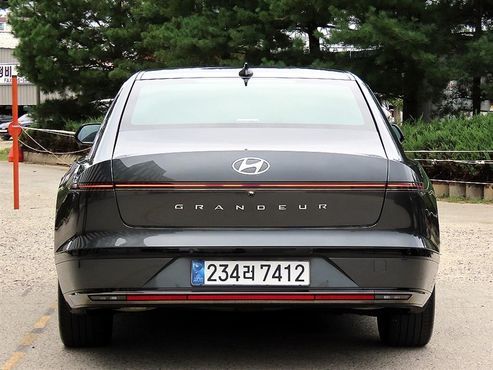 Hyundai Grandeur 2,5 Gasoline 2WD Calligraphy — пробег 165 650 км — фото 4 из 5