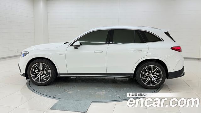 Mercedes-Benz GLC-Class AMG GLC43 4MATIC — пробег 9 918 км — фото 2 из 5