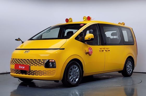 Hyundai Staria L3.5 Kinder Safety Car 11-Seater — пробег 30 482 км — фото 1 из 5
