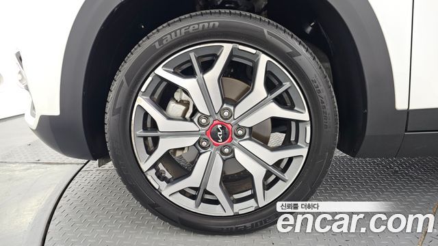 Kia Seltos из Кореи Encar