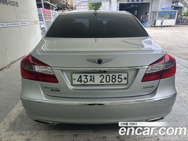 Hyundai Genesis из Кореи Encar