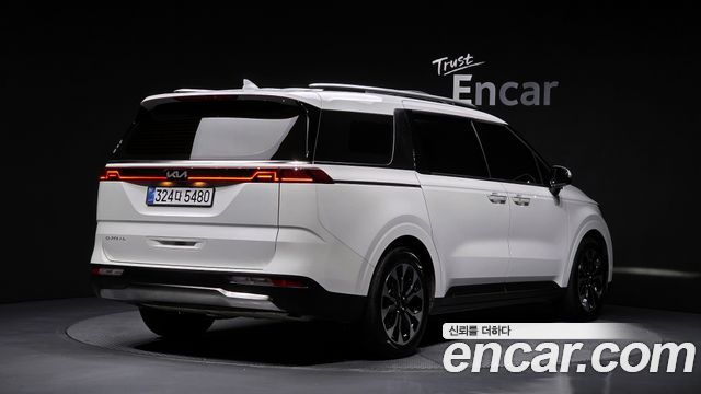 Kia Carnival из Кореи Encar