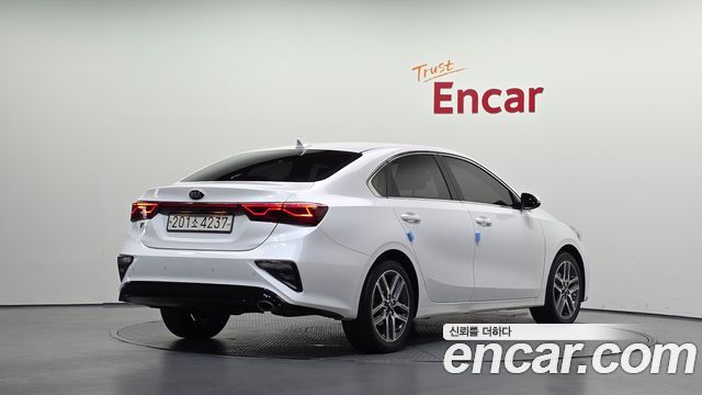 Kia K3 из Кореи Encar