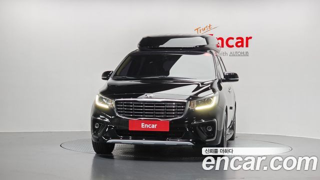 Kia Carnival 9-Seater Hi-Limousine Luxury — пробег 125 080 км — фото 3 из 5