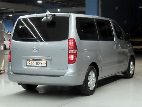 Hyundai Starex Van 5-Seater Modern — пробег 53 938 км — фото 4 из 5