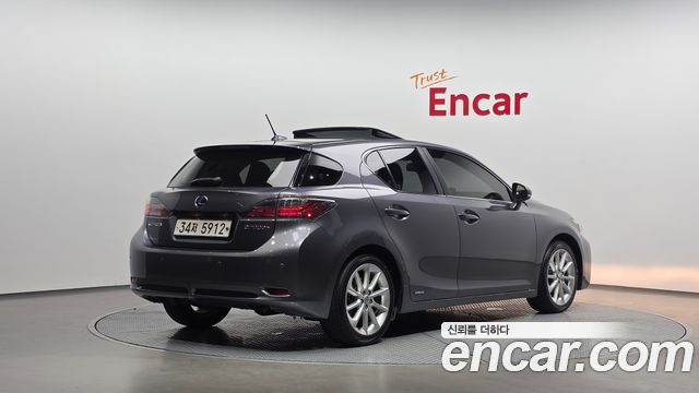 Lexus CT200h из Кореи Encar