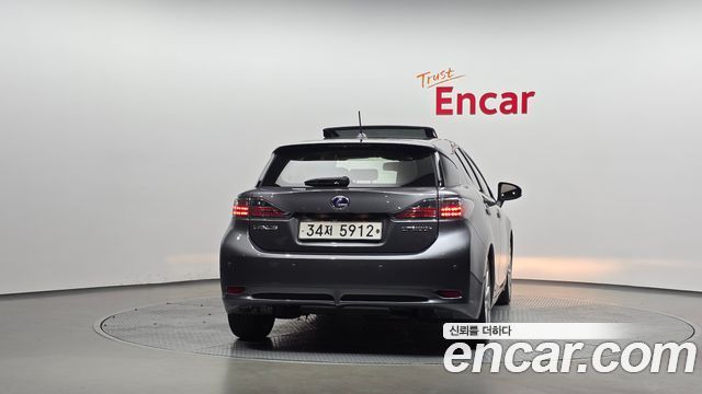 Lexus CT200h из Кореи Encar