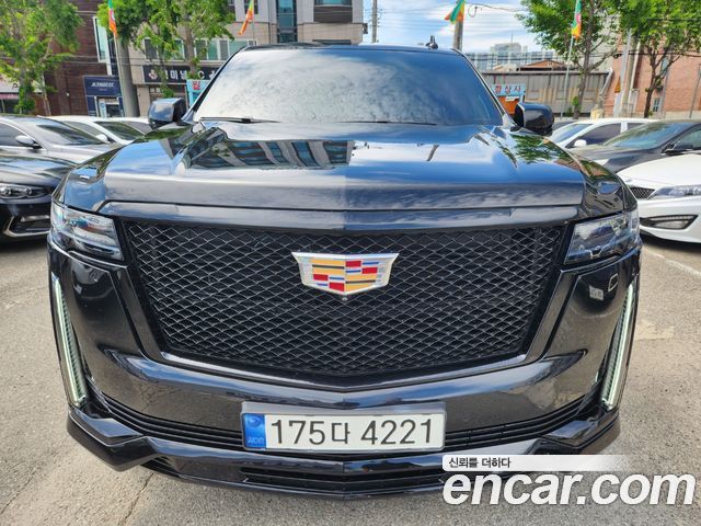 Cadillac Escalade 6.2 ESV ESV Premium Luxury Platinum — пробег 40 000 км — фото 3 из 5